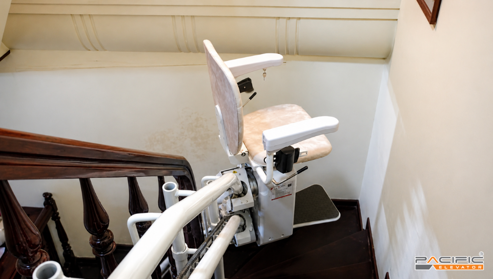 Hình ảnh thực tế thang ghế Stairlift Pacific (Ghế thang máy)