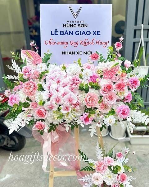 Mẫu Kệ Hoa Giao Xe Đẹp - Sang Trọng & Đẳng Cấp