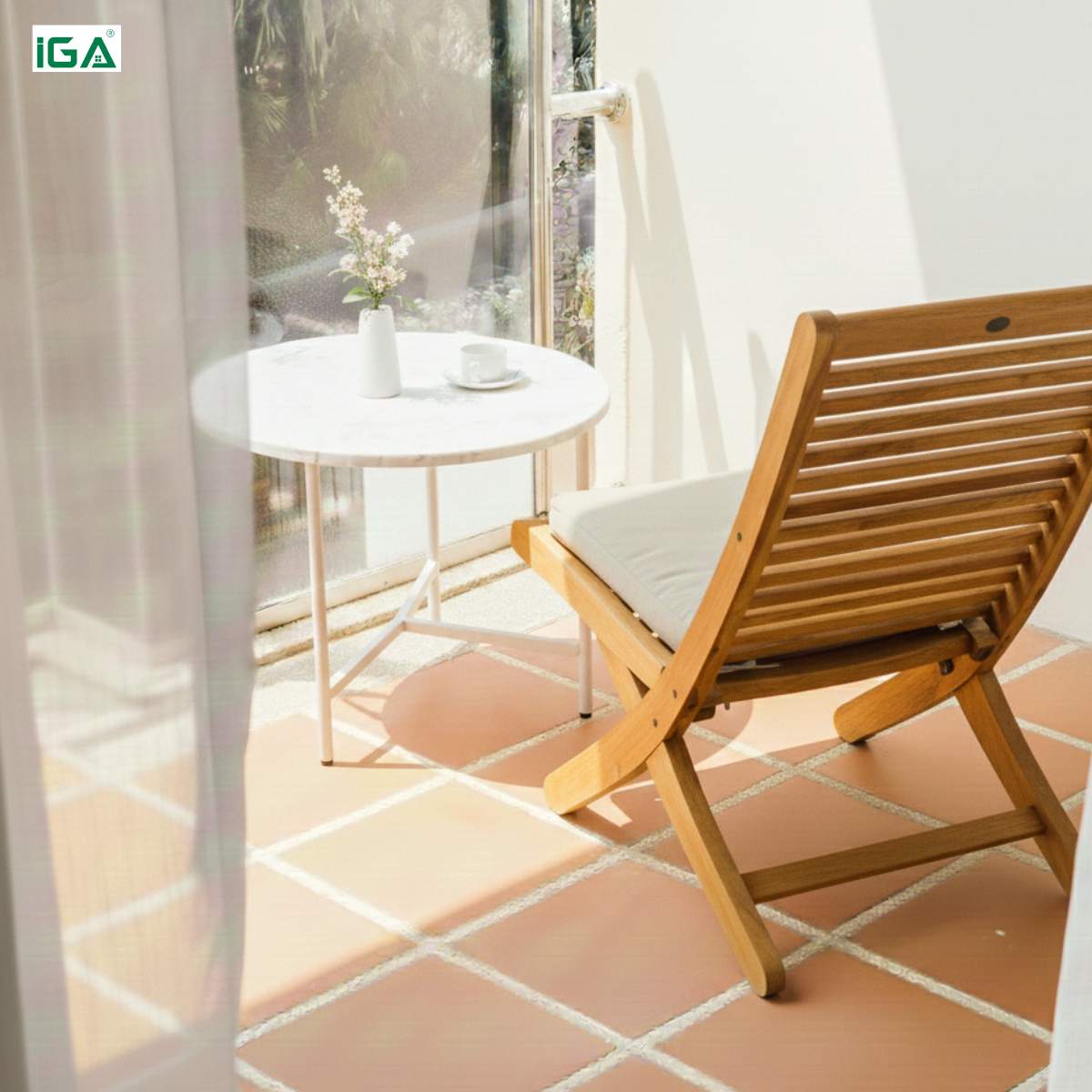 Bàn trà ban công chung cư