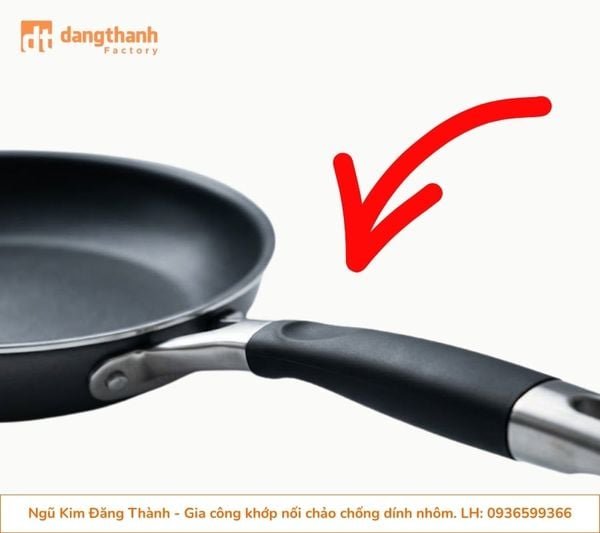 Gia công khớp nối chảo chống dính nhôm