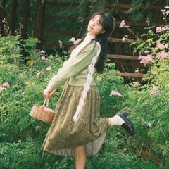 Chân Váy Hoa Nhí Dáng Dài – Lựa Chọn Hoàn Hảo Cho Mùa Thu