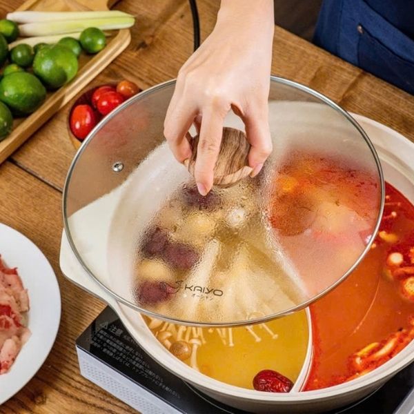 Kaiyo KAC-2232 với thiết kế 2 ngăn giúp bạn đa dạng khẩu vị