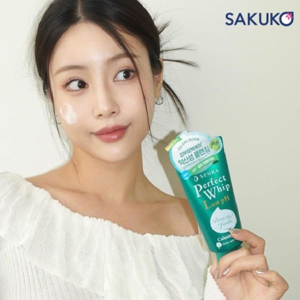 Nên sử dụng sữa rửa mặt Senka Perfect Whip Fresh Calming Cica 2 lần mỗi ngày