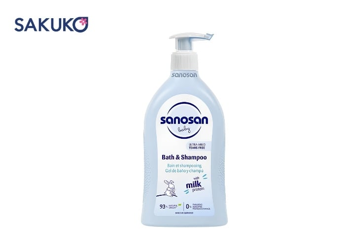 Sanosan Baby với công thức dầu ô liu hữu cơ giúp kháng khuẩn và khóa ẩm tối ưu cho da con