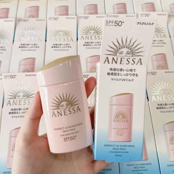 Kem Chống Nắng Anessa&nbsp;Perfect UV Sunscreen Mild Milk Màu Hồng