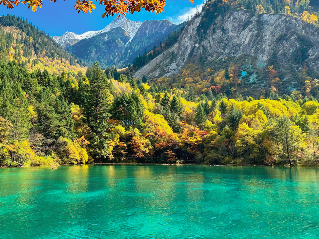 Khám phá Cửu Trại Câu thiên đường hạ giới