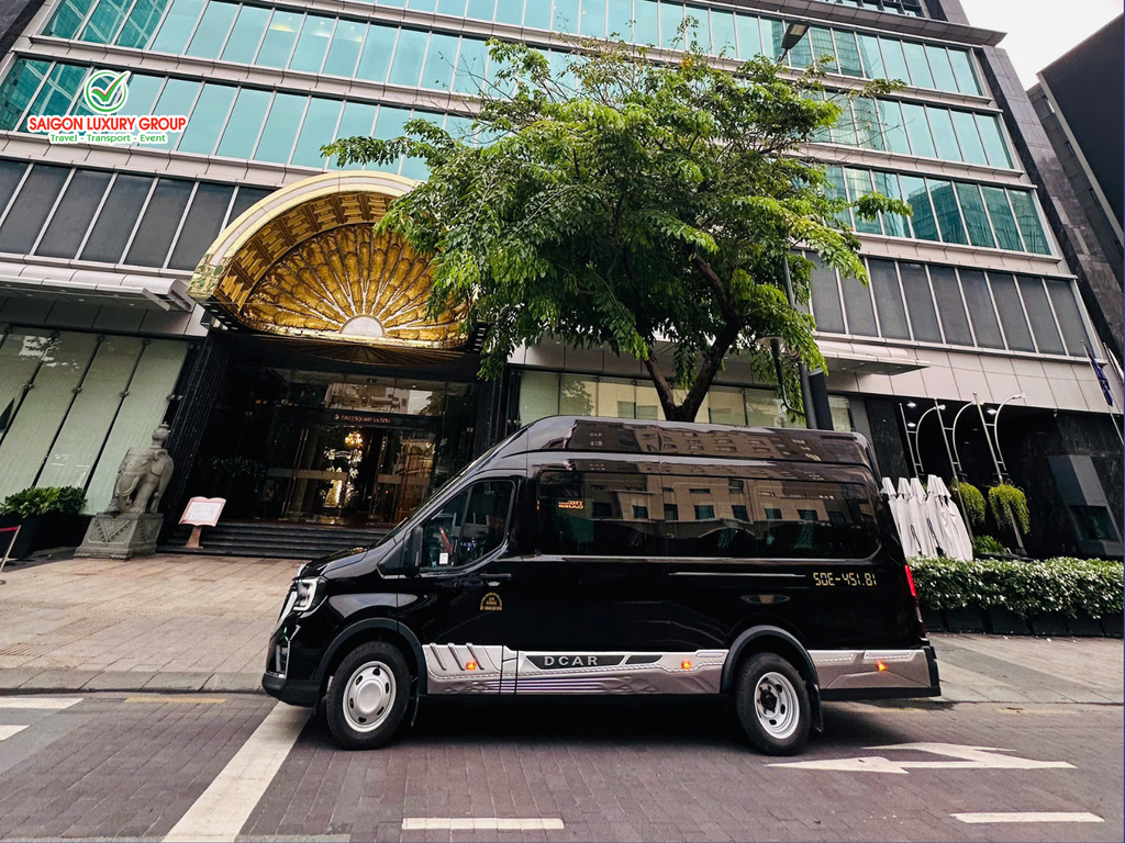 cho-thue-xe-limousine-12-cho-tphcm