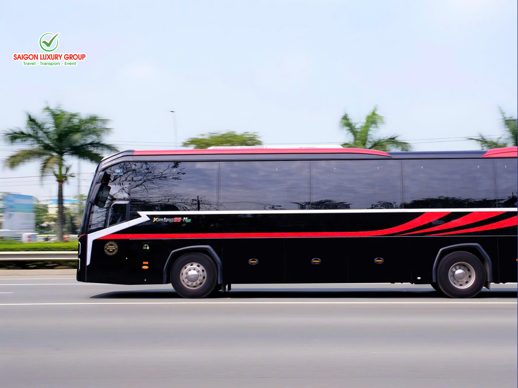 cho-thue-xe-limousine-28-cho