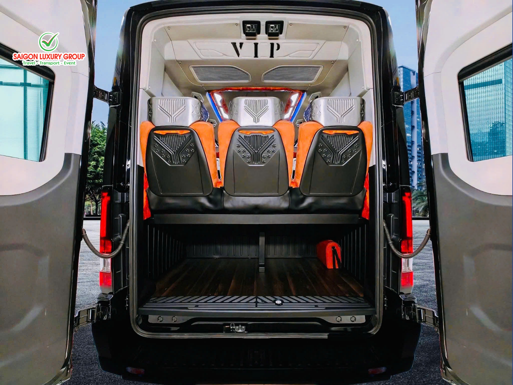 cho-thue-xe-limousine-9-cho
