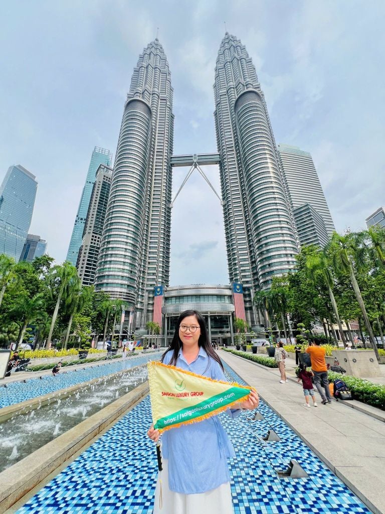 tour singapore malaysia saigon luxury