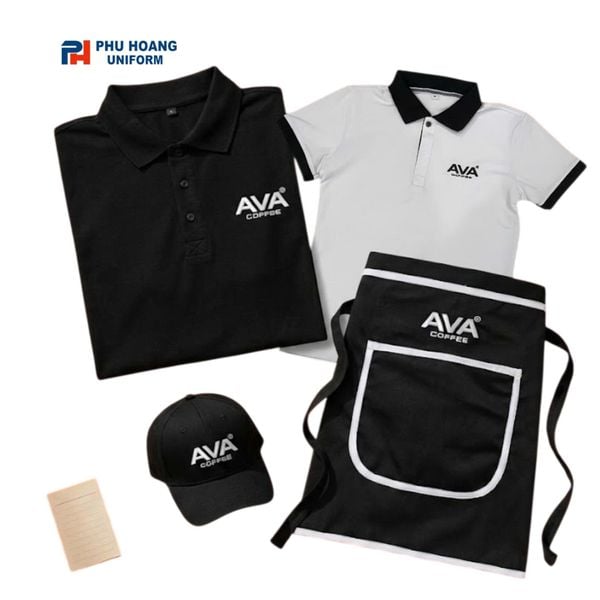 Bộ đồng phục quán cà phê gồm áo polo, nón lưỡi trai và tạp dề may đồng phục theo yêu cầu tại Đồng Phục Phú Hoàng