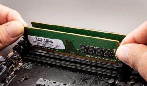 Giá RAM tăng cao khiến doanh số bo mạch chủ sụt giảm nghiêm trọng