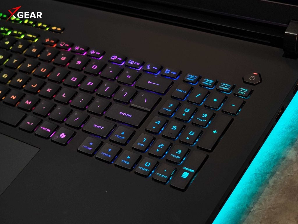 Asus Gaming ROG Strix SCAR 18 G835LR-SA130W bàn phím Per-Key RGB mang lại trải nghiệm gõ phím toàn diện