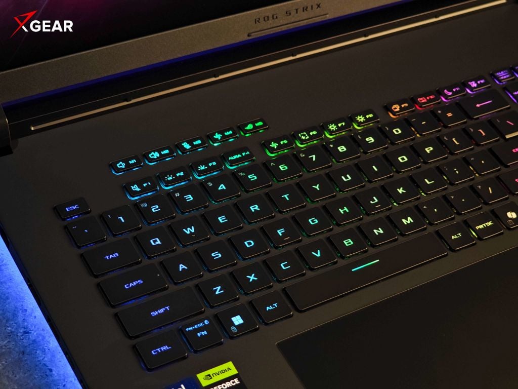 Laptop Asus ROG Strix SCAR 18 G835LR-SA130W hiệu năng đỉnh cao với chip ultra 9