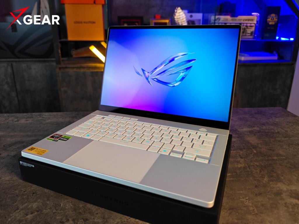Laptop ASUS ROG Zephyrus G14 GA403WM-QS058WS màn hình OLED 3K rực rỡ