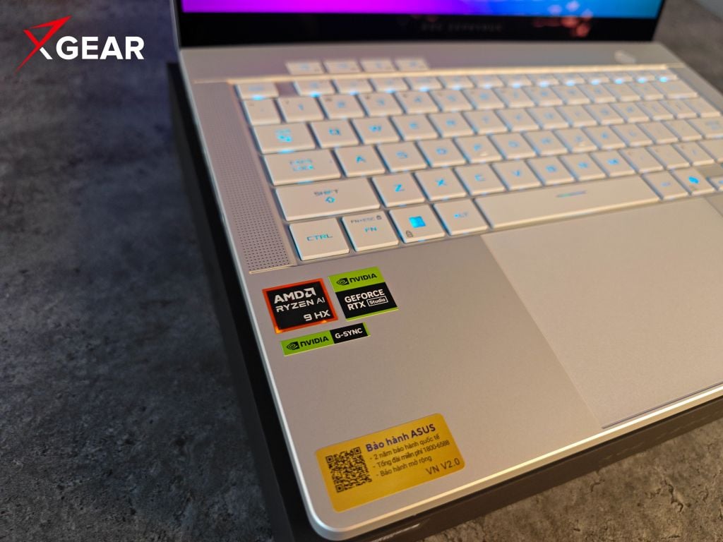 Laptop Gaming ASUS ROG Zephyrus G14 GA403WM-QS058WS hiệu năng ryzen 9 cân được mọi tác vụ