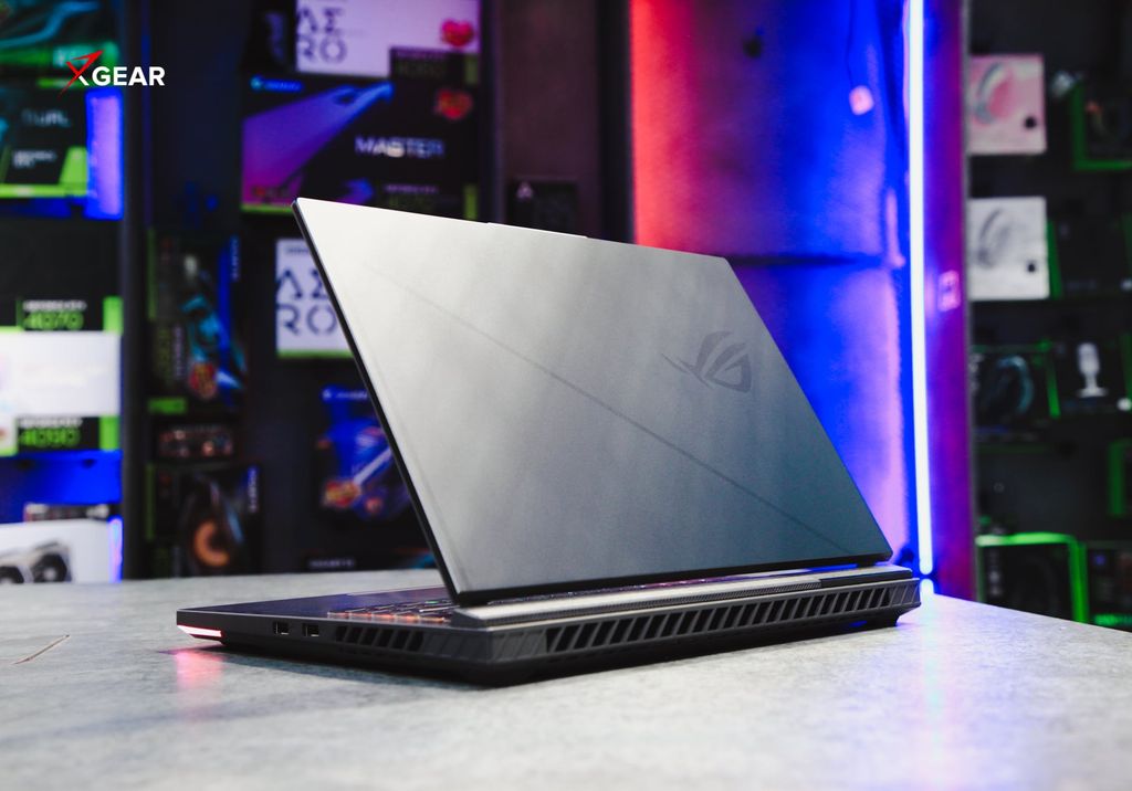 ASUS ROG Strix G16 G614PM-S5181WS thiết kế Cyberpunk với màu xám Eclipse Gray và mặt A bằng hợp kim nhôm
