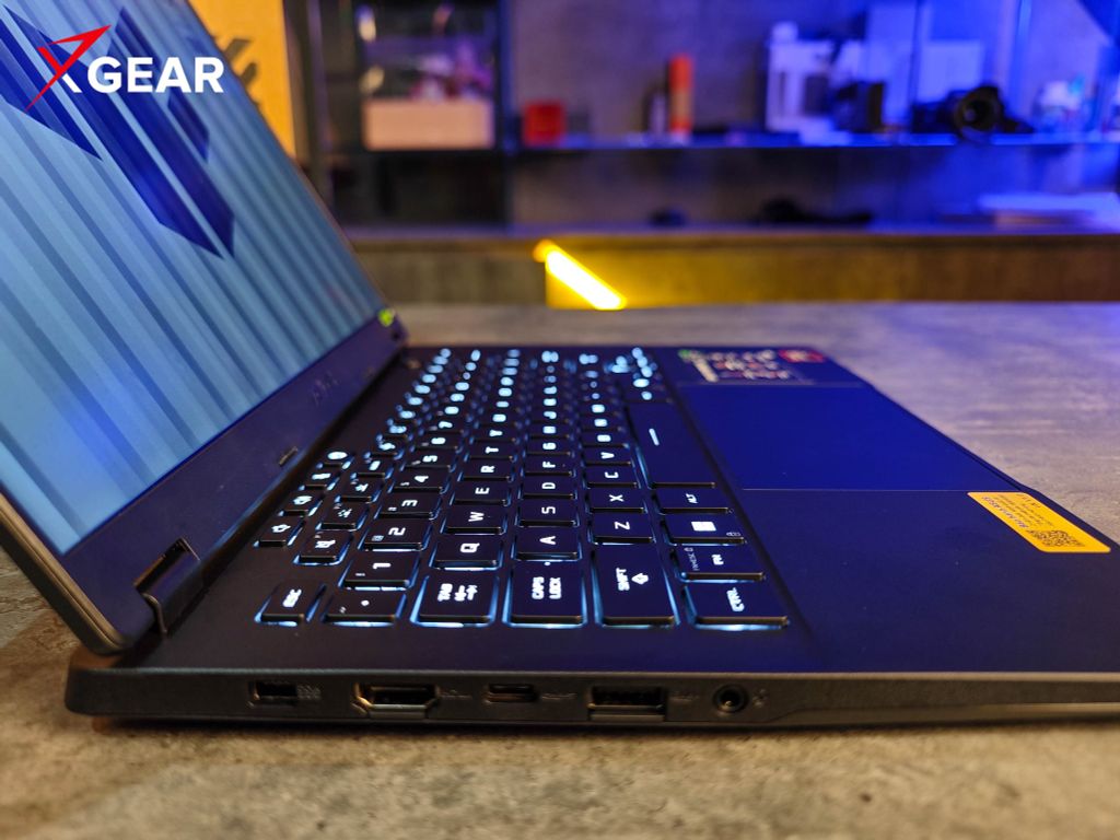 laptop asus tuf gaming a14 fa401uh rg001w cồn kết nối lề trái