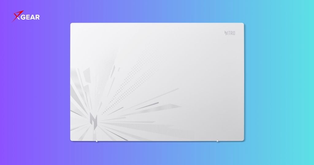 Thiết kế nhẹ 1.95kg và pin 53Wh mỏng nhẹ, tiện lợi khi di chuyển