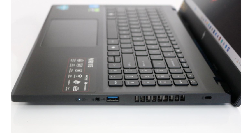 laptop gaming acer nitro propanel anv15 52 74um cổng kết nối