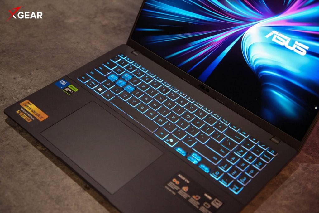 Laptop Gaming Asus AI V16 V3607VJ-TK189W