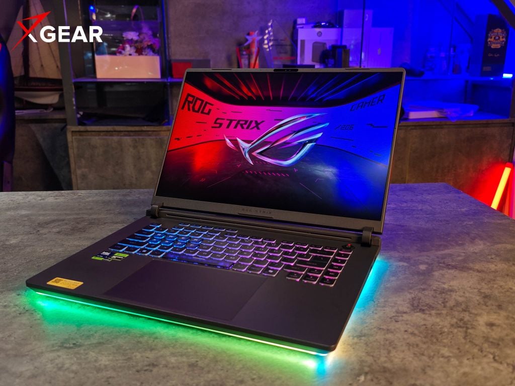 Asus ROG Strix G16 G615LR-S5335W có ram và SSD rộng rãi cùng khả năng nâng cấp trong tương lai