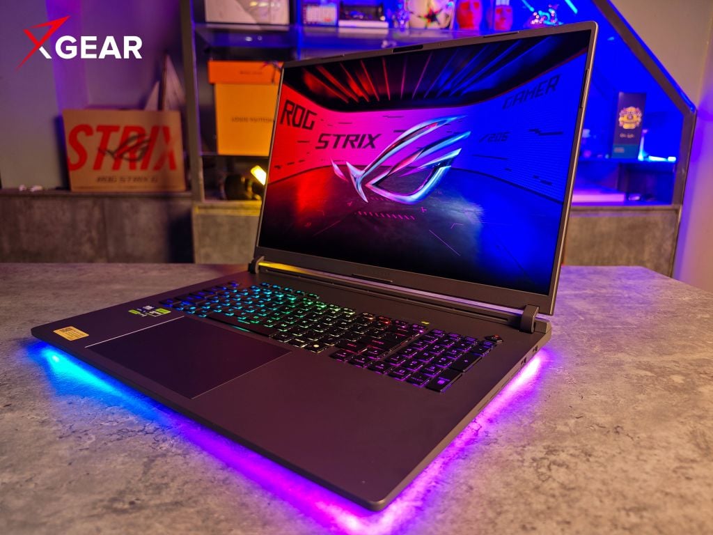 Asus ROG Strix G18 G815LR-S9270W màn hình 18 inch và 2.5K