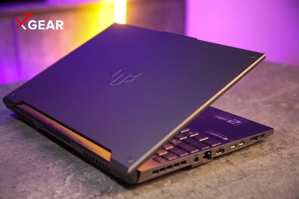 Pin dung lượng 4 cell 56WHrs cho thời gian sử dụng tương đối ổn định Asus TUF F16 FX607VJB-RL151W