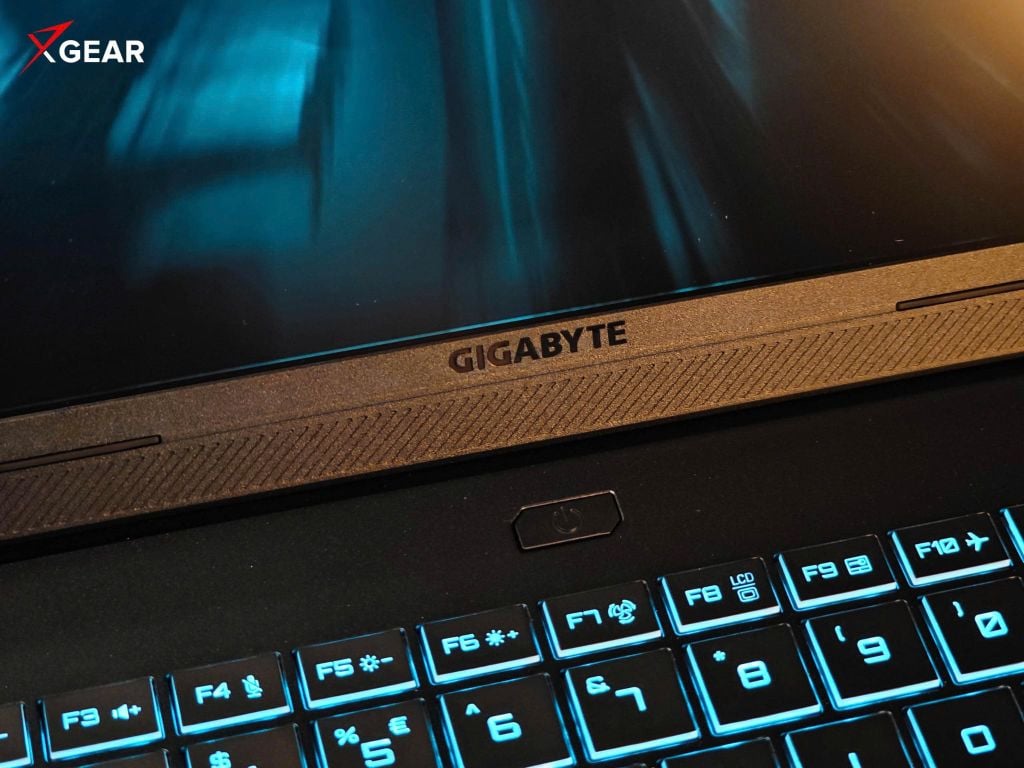 logo trên màn hình Laptop Gaming Gigabyte A16 GA63H 3VHK3VN893SH
