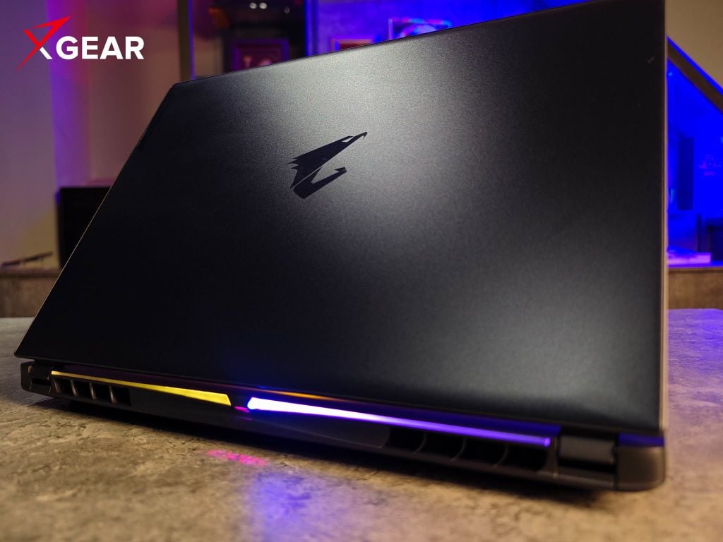 Gigabyte AORUS 16X 9KG 43VNC54SH thiết kế tinh xảo lấy cảm hứng từ Echoes of the Abyss