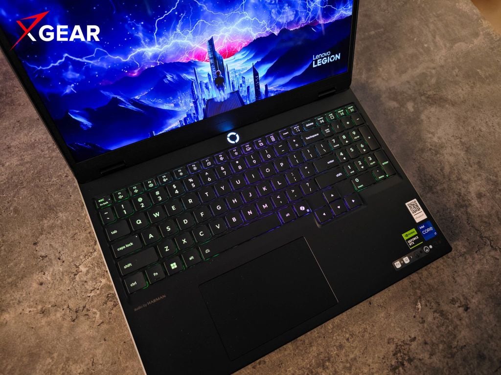 Laptop Gaming LENOVO Legion 5 15IRX10 83LY00HYVN hiệu năng i7 mạnh mẽ trong phân khúc