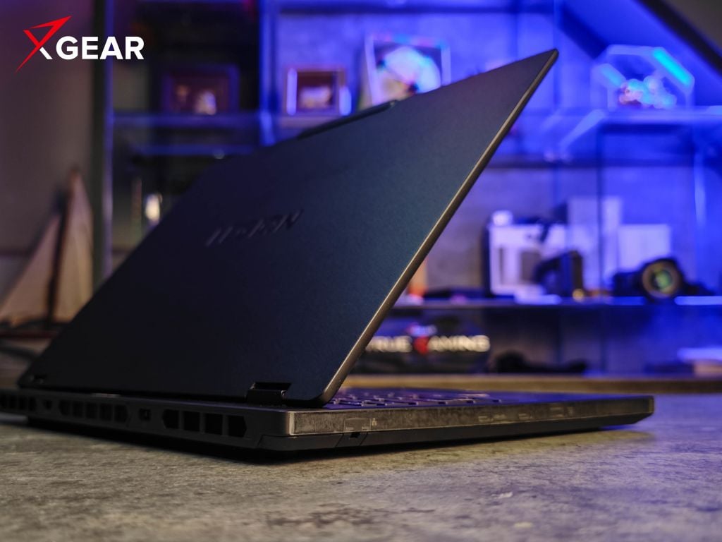 LENOVO Legion 5 15IRX10 83LY00HYVN đầy đủ kết nối có dây và không dây tiện lợi