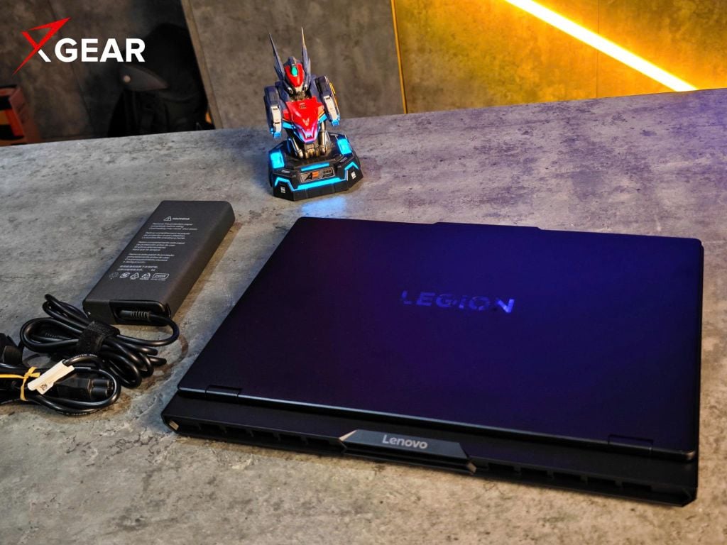 laptop gaming lenovo legion pro 5 16iax10 83f300cwvn