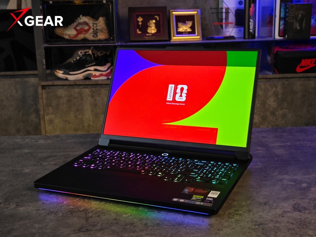 màn hình Lenovo Legion Pro 7 16IAX10H 83F500JGVN