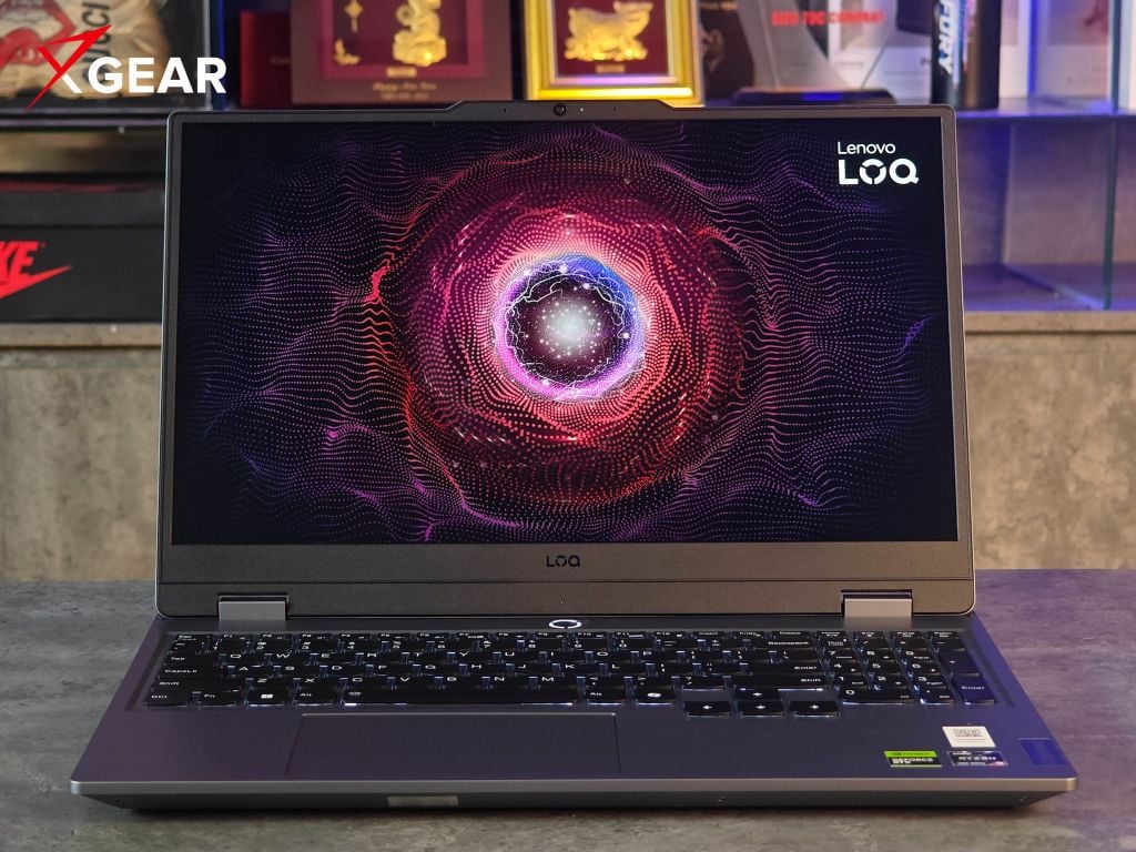 Lenovo LOQ 15ARP9 83JC00M3VN màn hình sRGB phù hợp làm đồ họa, nội dung
