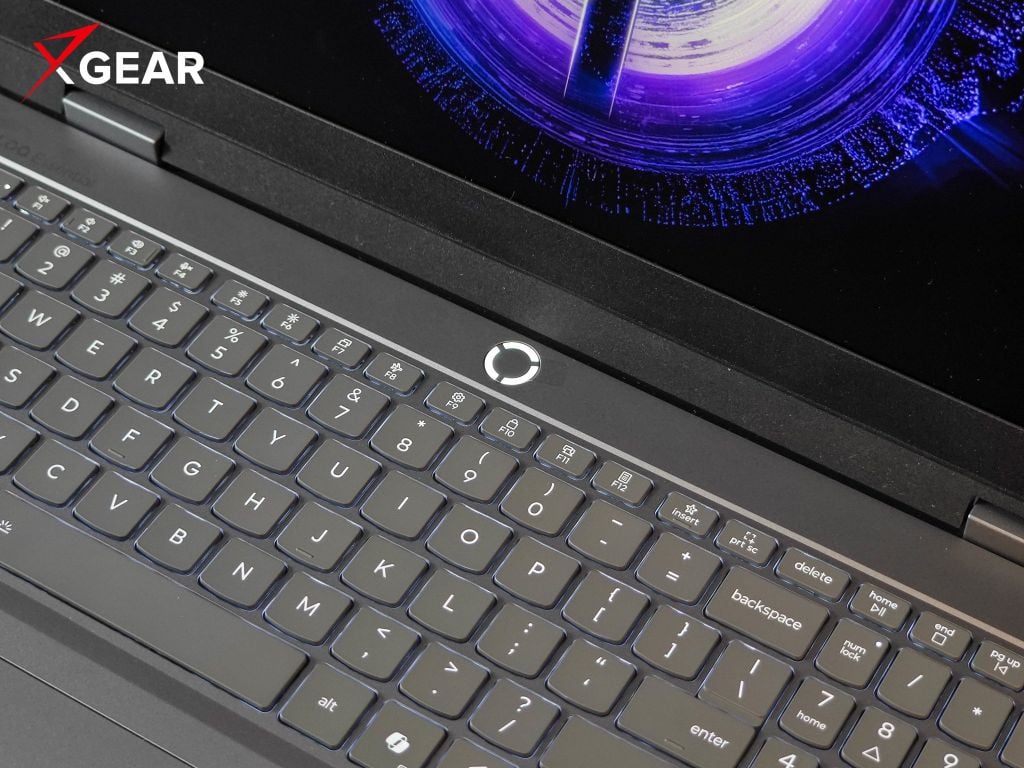 lenovo LOQ Essential 15IRX11 83SC003SVN bàn phím legion với hành trình phím sâu 1.5mm