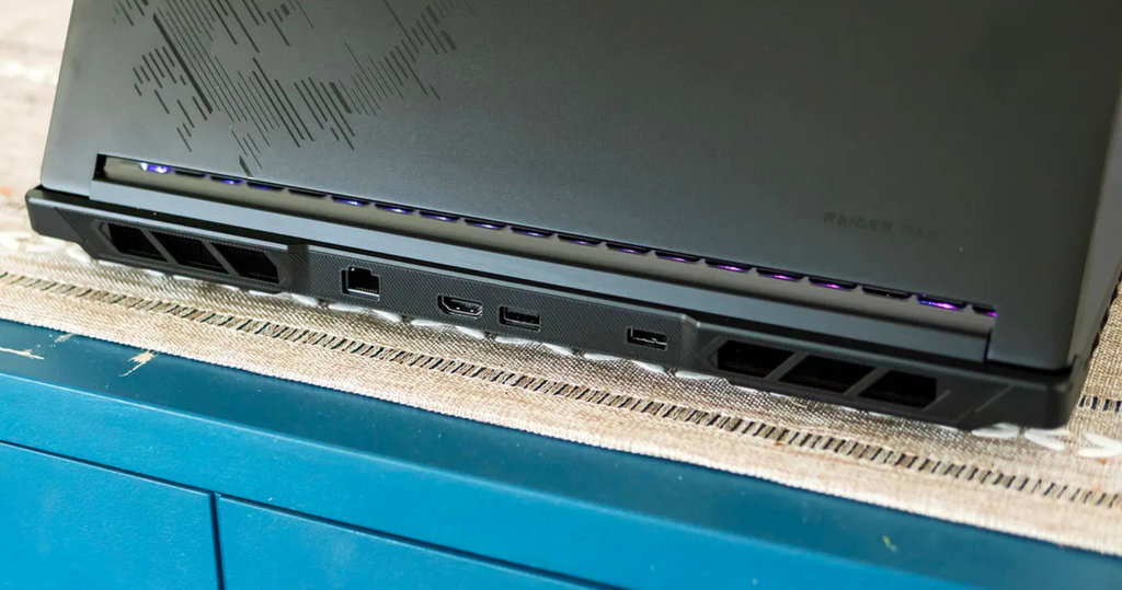 Laptop Gaming MSI Raider 16 Max HX B2WI-095VN