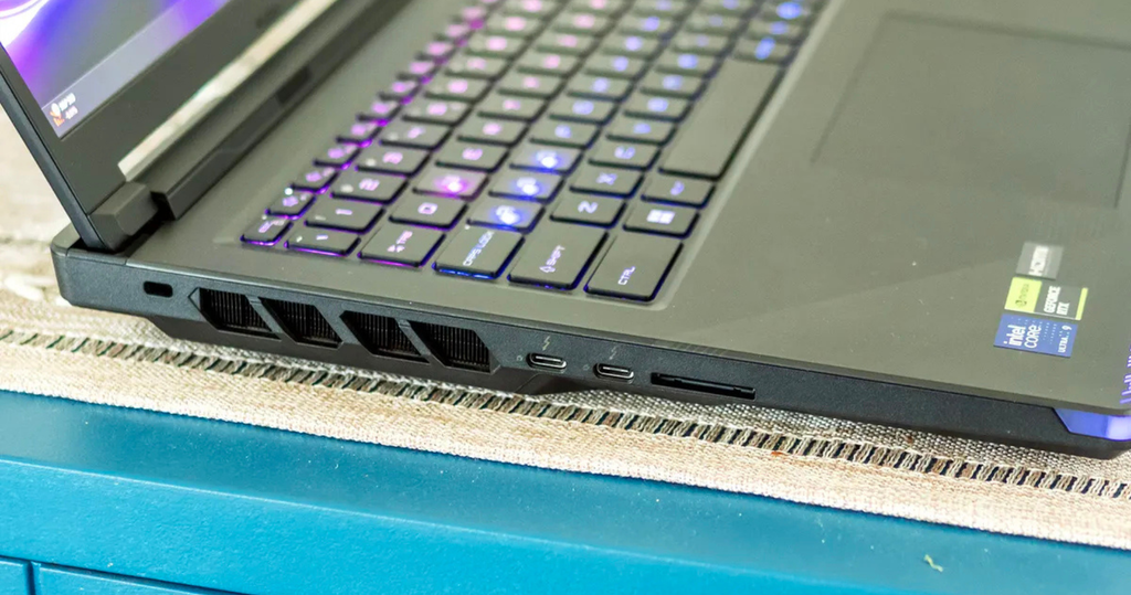 Laptop Gaming MSI Raider 16 Max HX B2WI-095VN