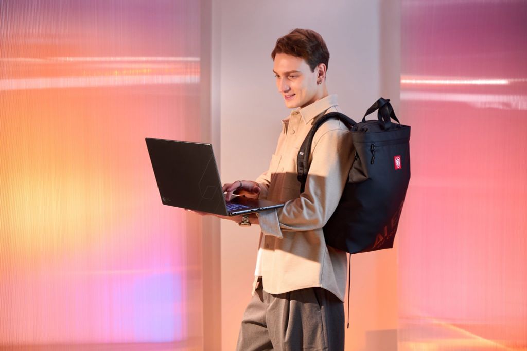 Laptop Gaming MSI Stealth 16 AI+ B3WF 007VN có ưu nhược điểm gì