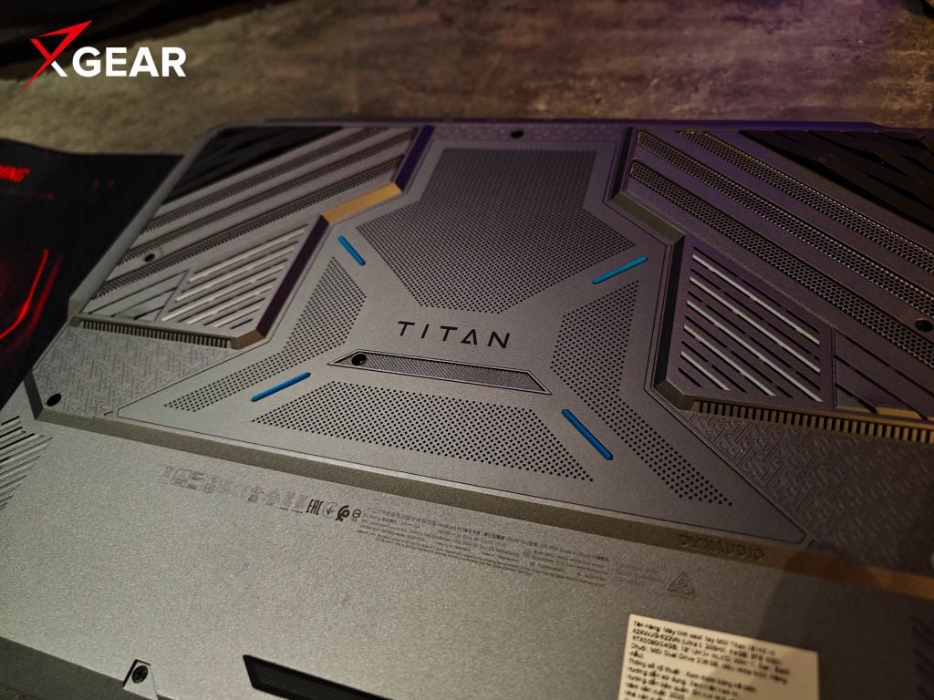 Laptop Gaming MSI Titan 18 HX A2WJ 1200VN được trang bị hệ thống tản nhiệt mát mẻ cho hiệu năng chơi game cao