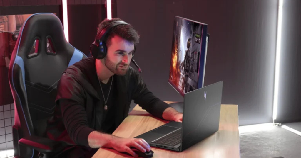 chơi game trên Laptop Gaming Nitro ProPanel ANV15-42-R5EF