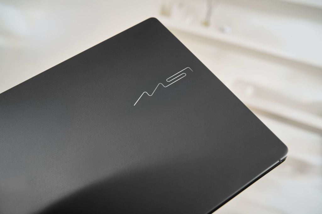 MSI Prestige 16 AI+ C3MG-024VN thiết kế hợp kim nhôm bền chắc