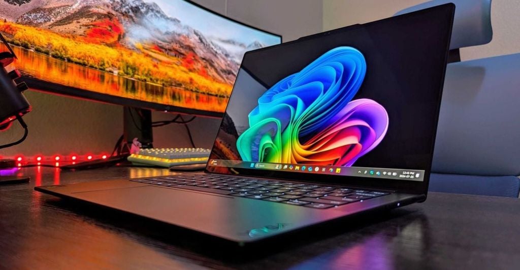Lenovo Yoga Slim có thiết kế mỏng nhẹ, di động
