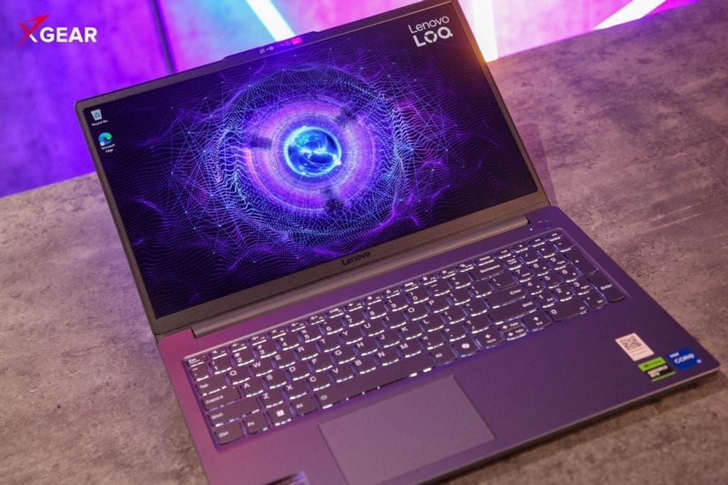 Laptop Gaming Lenovo LOQ Essential 15IAX9E 83LK0079VN