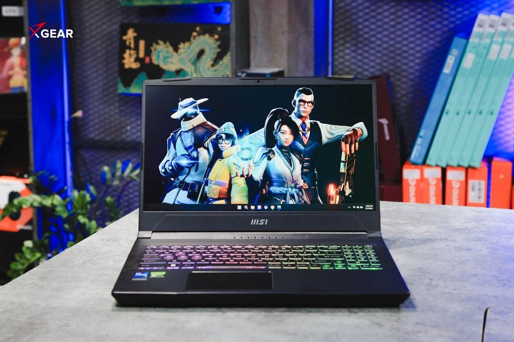 Laptop Gaming MSI Katana 15 B13VEK-2440VN