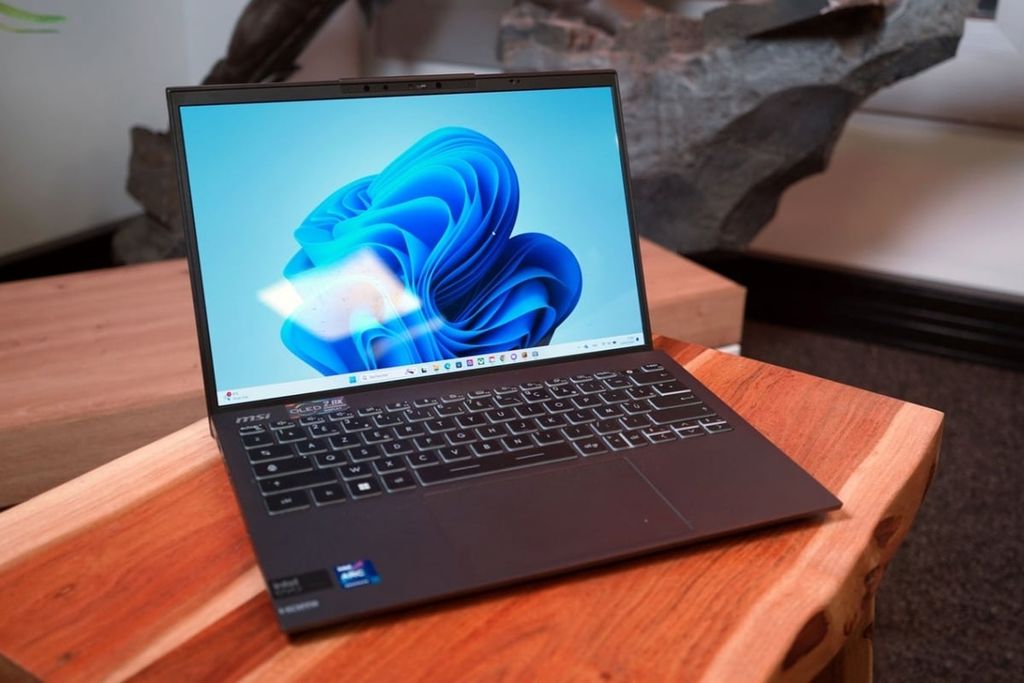 Laptop MSI Prestige 13 AI Evo A1MG 062VN
