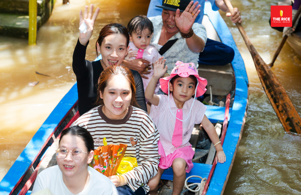 Private tour of the Mekong Delta - Cai Rang, Can Tho with The Rice Travel Group