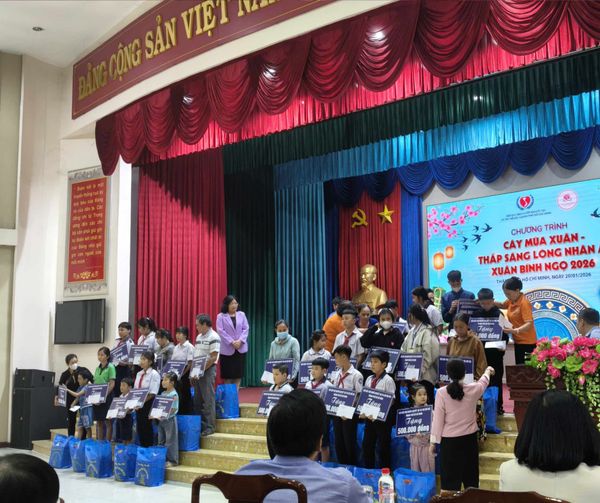 JAC VIỆT NAM ĐỒNG HÀNH CHƯƠNG TRÌNH “CÂY MÙA XUÂN THẮP SÁNG LÒNG NHÂN ÁI” – LAN TỎA YÊU THƯƠNG DỊP TẾT BÍNH NGỌ 2026