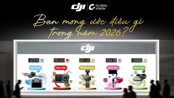 Bức tường tương tác DJI ARS tại Saigon Centre: Điểm check-in “Chạm” vận may khiến giới trẻ thích thú