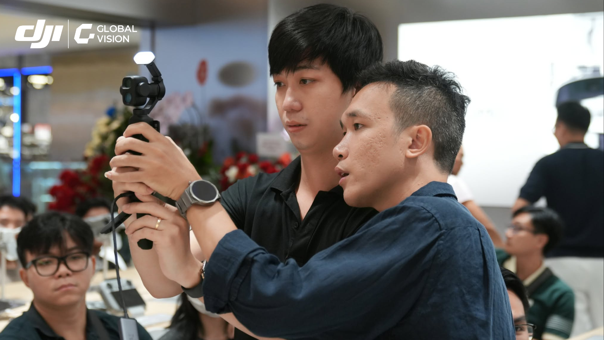 Top camera vlog đáng mua nhất 2026: Vì sao DJI Osmo Pocket 4P được Creator lựa chọn?